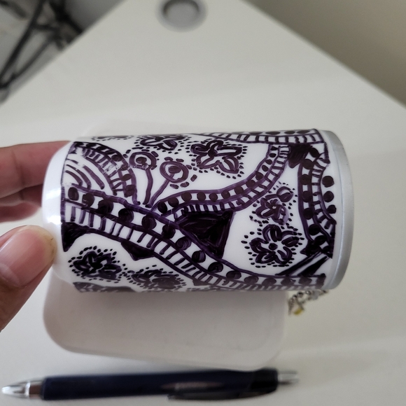 Crafted Batik Wet Wipes Canister - Picture 4 of 4